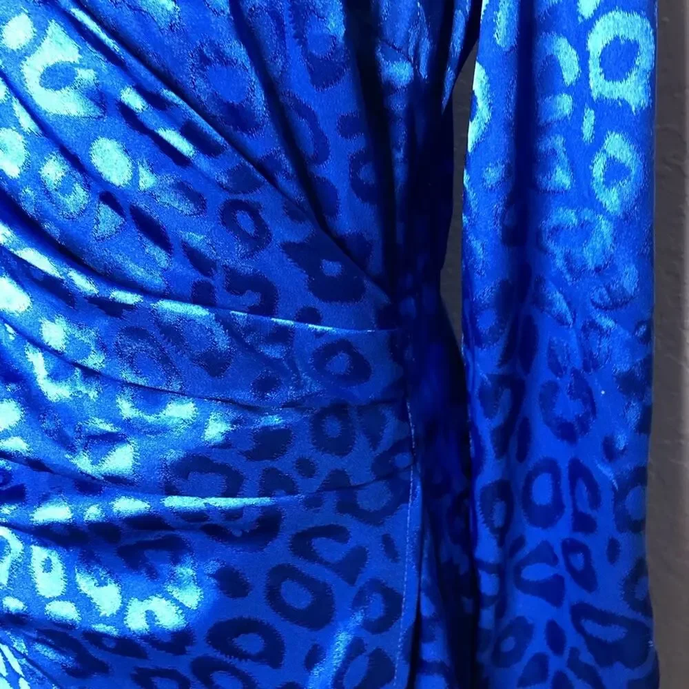 Adelyn Rae bright blue leopard print side drape dress size Large